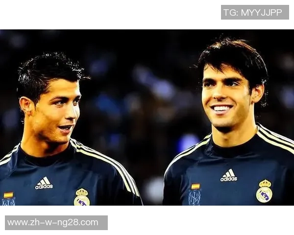 足球场上的惊艳瞬间：盘点那些令球迷疯狂的足球远射进球